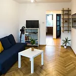 Slaska Apartment